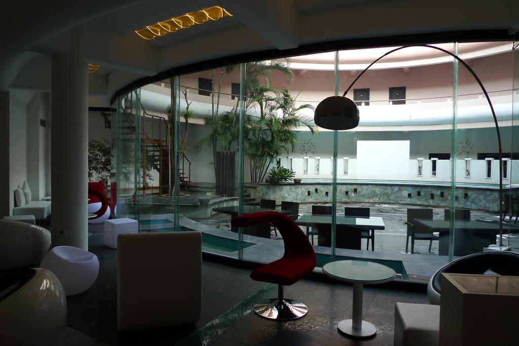 The Hans Hotel ฮูบลิ ภายนอก รูปภาพ